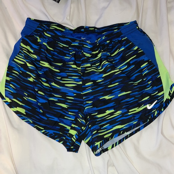 Bundle of 6 running shorts - Picture 5 of 7